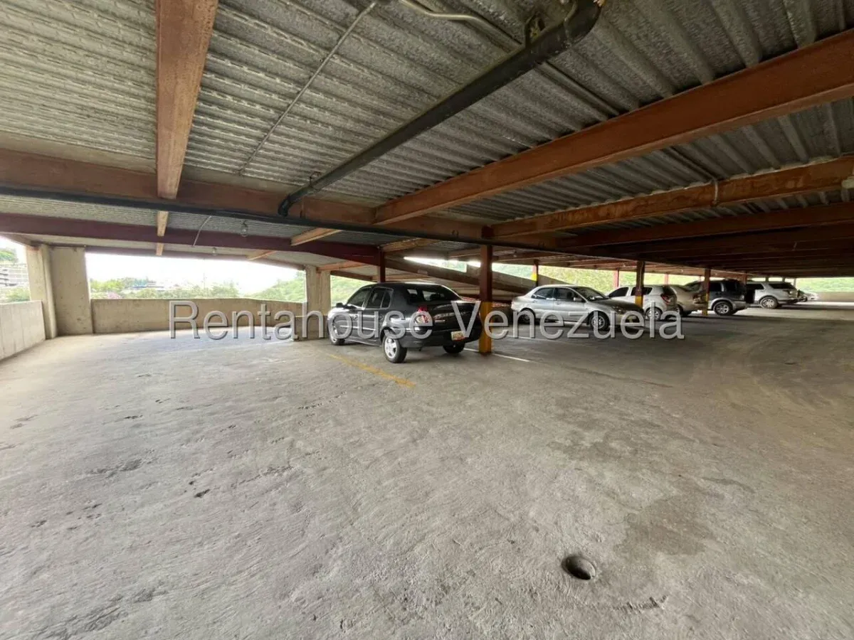 Venta de Exclusivo Apartamento Amoblado en Los Naranjos Humboldt | 50 m² | Concepto Abierto - 11