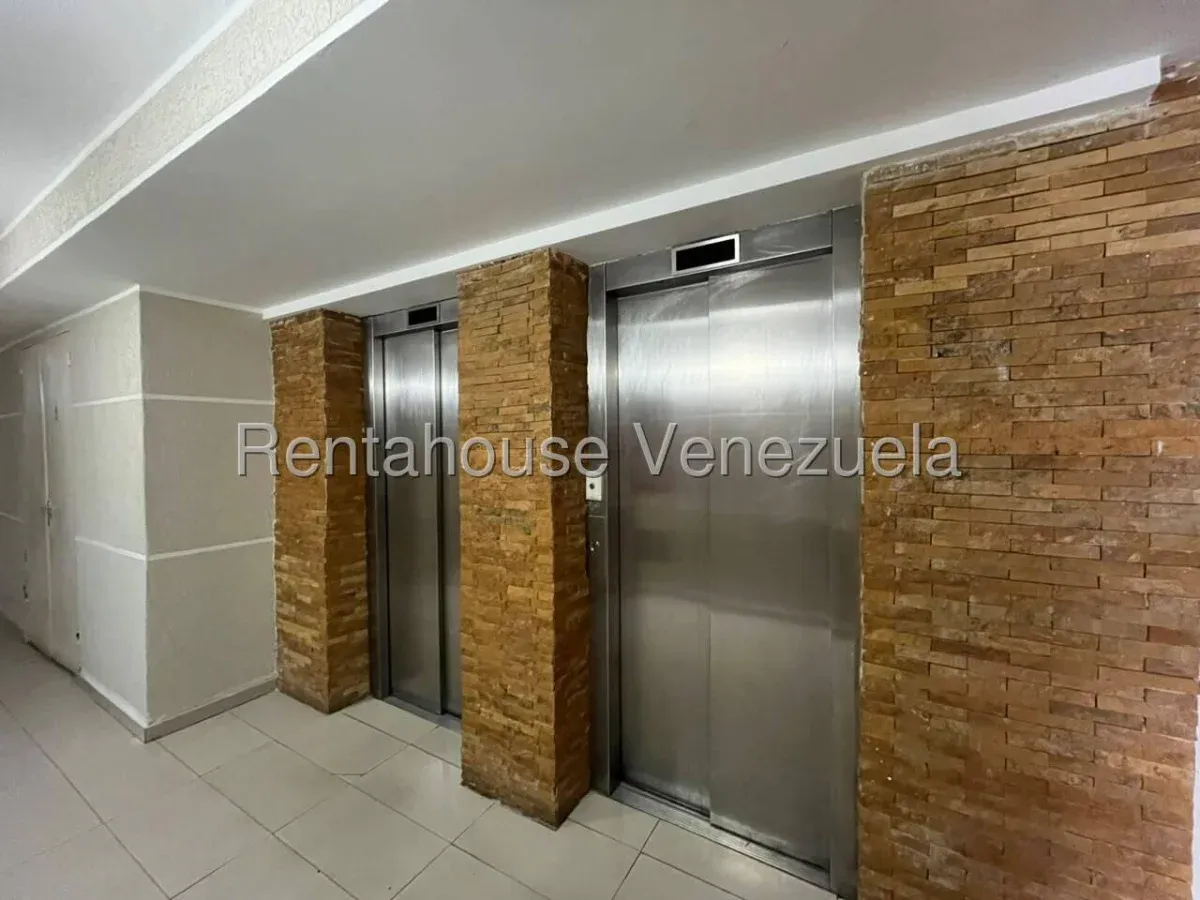 Venta de Exclusivo Apartamento Amoblado en Los Naranjos Humboldt | 50 m² | Concepto Abierto - 12