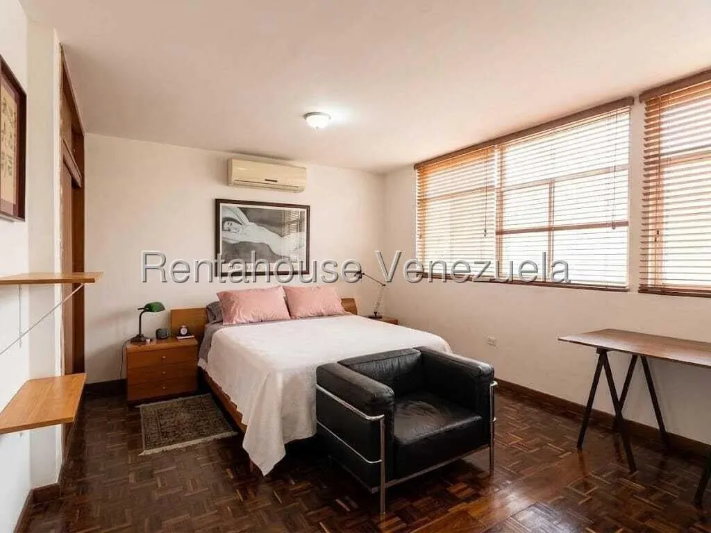 Venta de Apartamento Remodelado en Chuao | Vista al Ávila | Suministro Continuo de Agua y Luz - 8