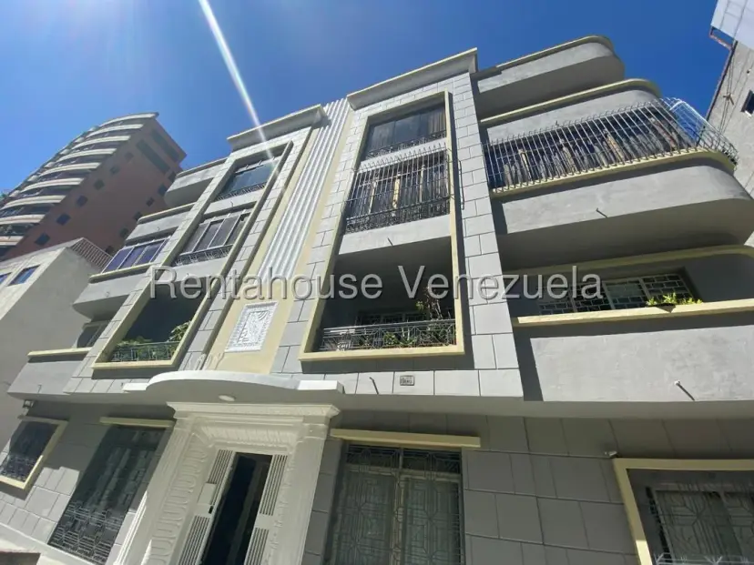 Alquiler de Local Comercial de 99 m² en Planta Baja | Edificio SADY - Municipio Chacao