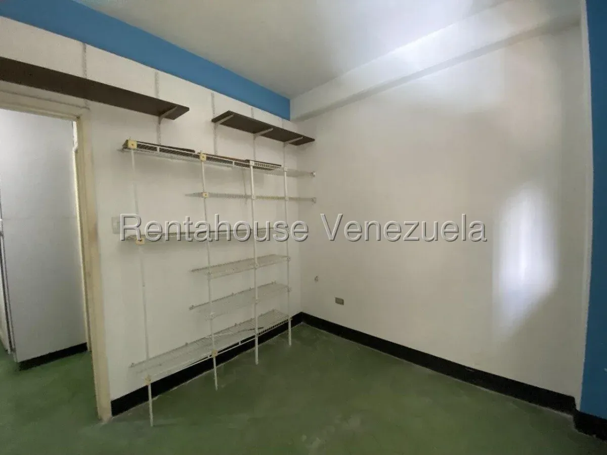 Alquiler de Local Comercial de 99 m² en Planta Baja | Edificio SADY - Municipio Chacao - 3