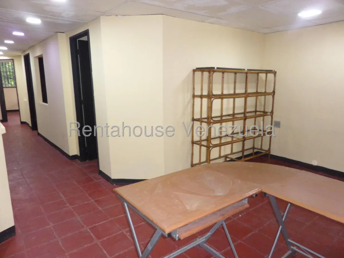 Alquiler de Local Comercial en 2do Piso con Entrada Independiente | Oficina, Consultorio o Depósito - 5