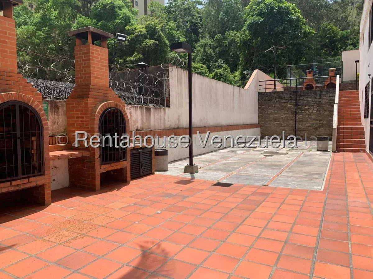 Alquiler de Espacioso Apartamento Sin Amoblar | Vista Panorámica y Áreas Sociales Estilo Club - 14