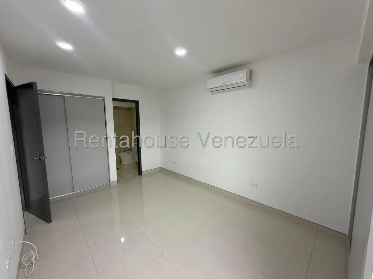 Venta de Impecable Apartamento con Vista Panorámica | 2 Habitaciones | Listo para Habitar - 13