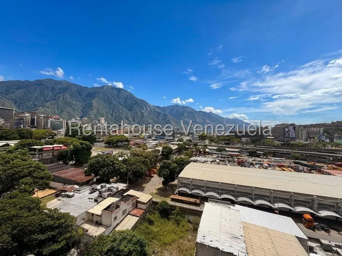 Apartamento (1 Nivel) en Venta en El Rosal, Distrito Metropolitano - 3