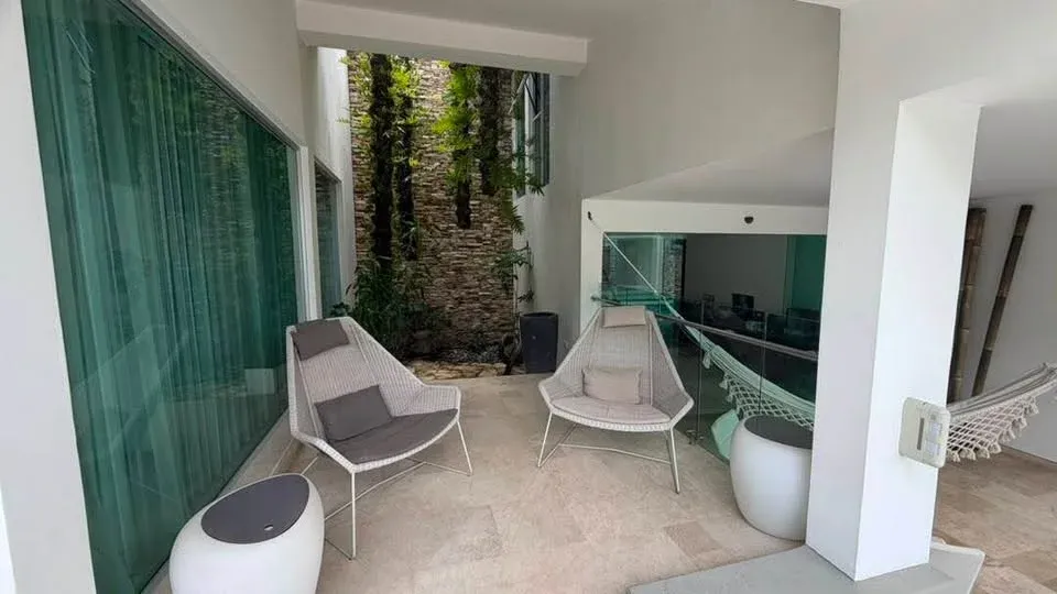 Fernando Perez Vende Exclusica Casa Tipo Loft en la urb La Viña, Calle Paez  - 19