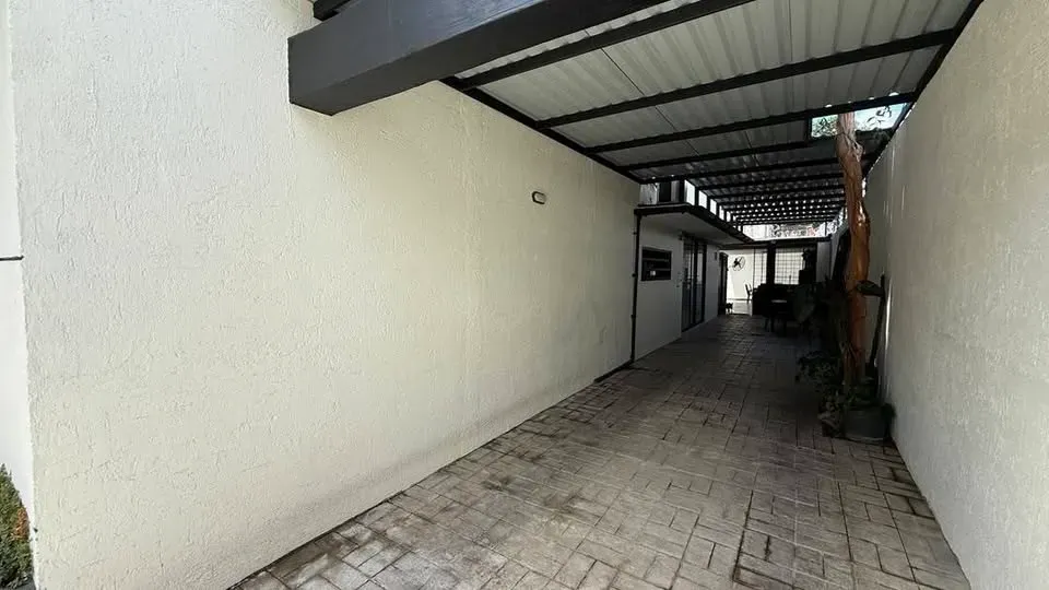 Fernando Perez Vende Imponente Casa estilo Industrial en el Trigal Centro  - 16
