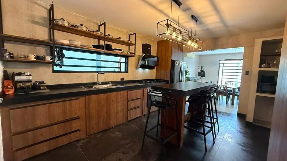 Fernando Perez Vende Imponente Casa estilo Industrial en el Trigal Centro  - 28