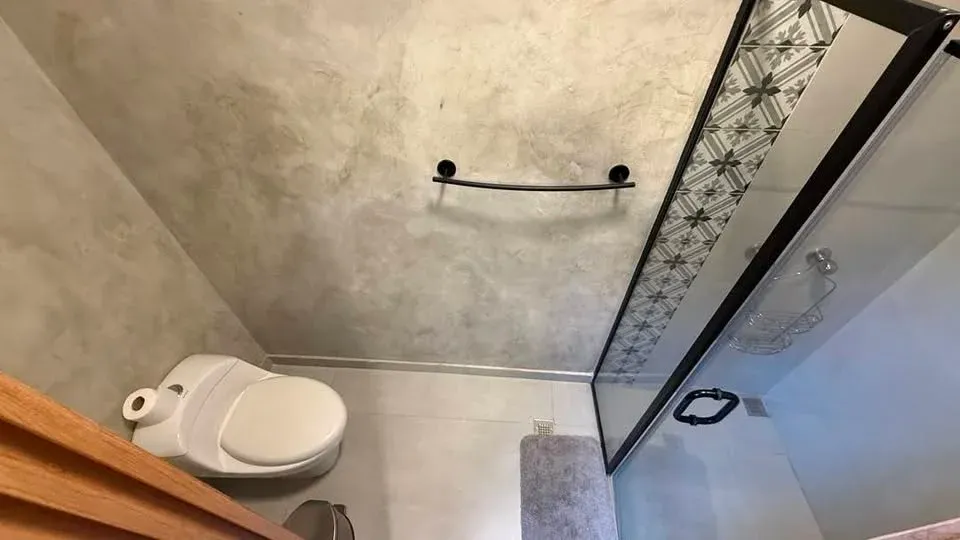 Fernando Perez Vende Imponente Casa estilo Industrial en el Trigal Centro  - 32
