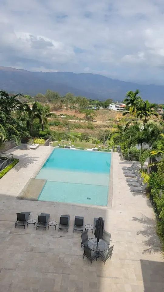 En venta Espectacular Apartamento Duplex en Guataparo Urb Terrazas del Country, Res Green17  - 25