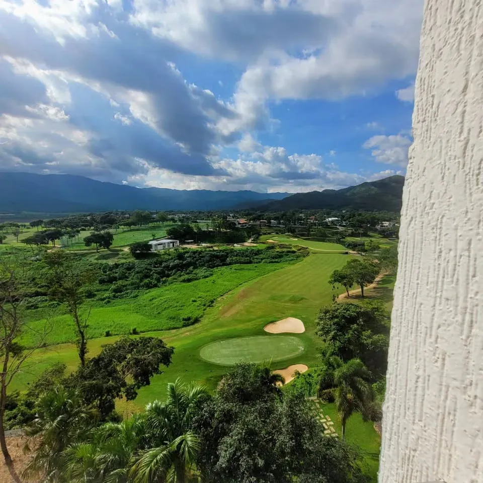 En venta Apartamento en Guataparo, urb Terrazas del Country Res XIAN con vista al campo de Golf - 18