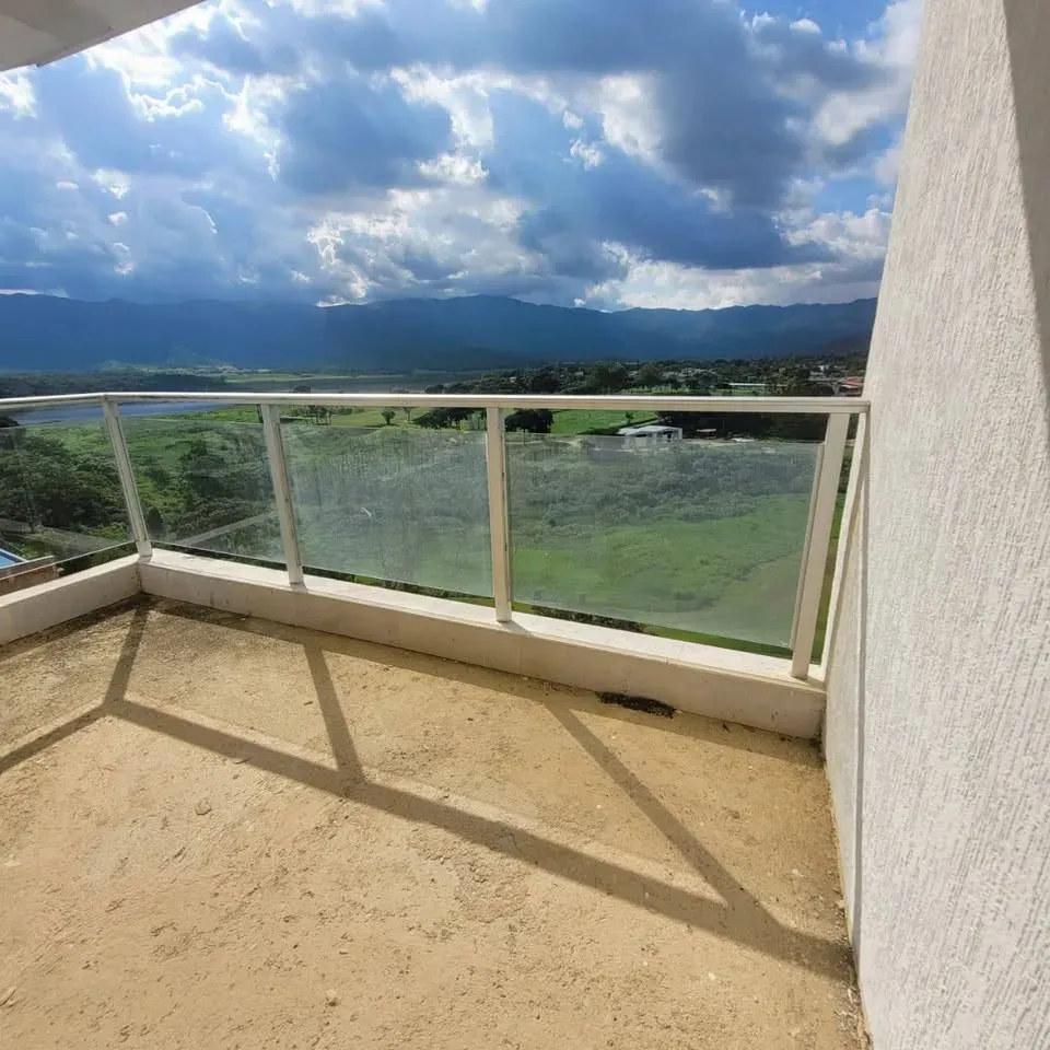 En venta Apartamento en Guataparo, urb Terrazas del Country Res XIAN con vista al campo de Golf - 20