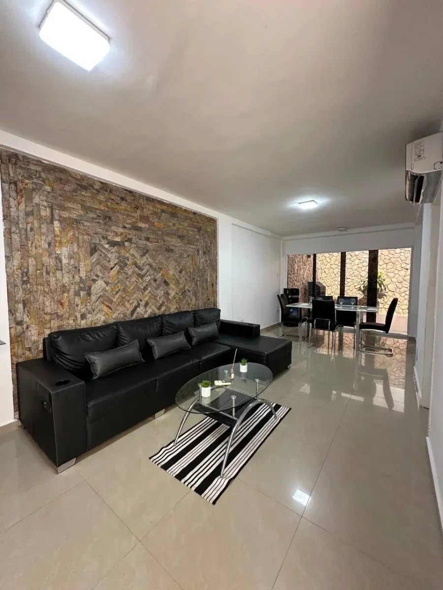 Fernando Perez Vende Hermoso Townhouse en San Diego Res Villa Sofia - 12