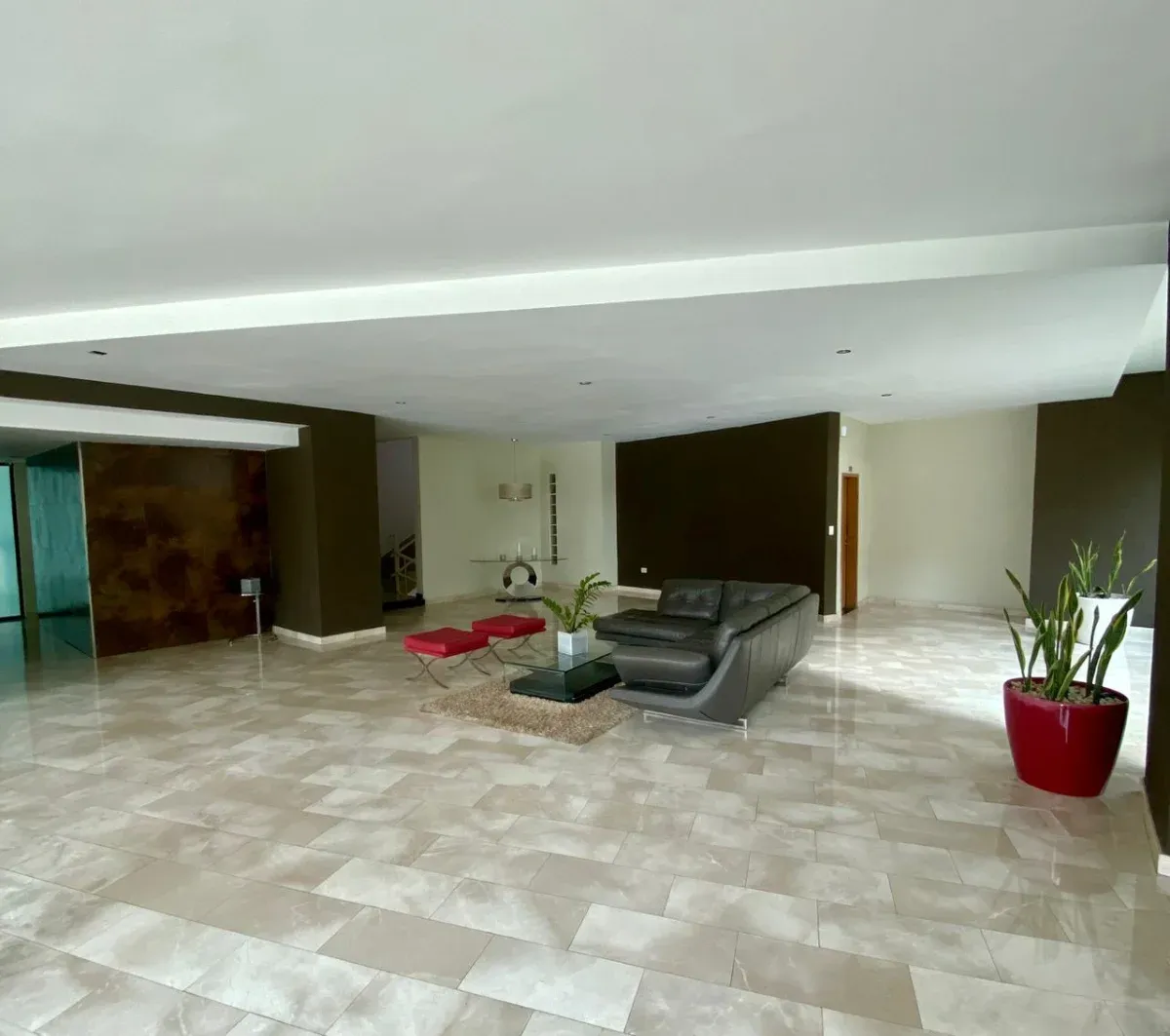 Fernando Perez Alquila Lujoso Apartamento Amoblado en Valle Blanco Res Orion - 16