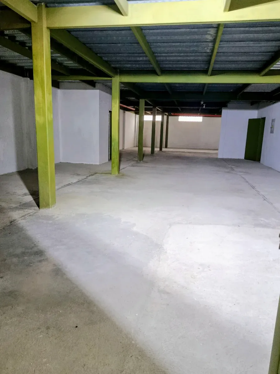 Edificio en obra limpia - 13