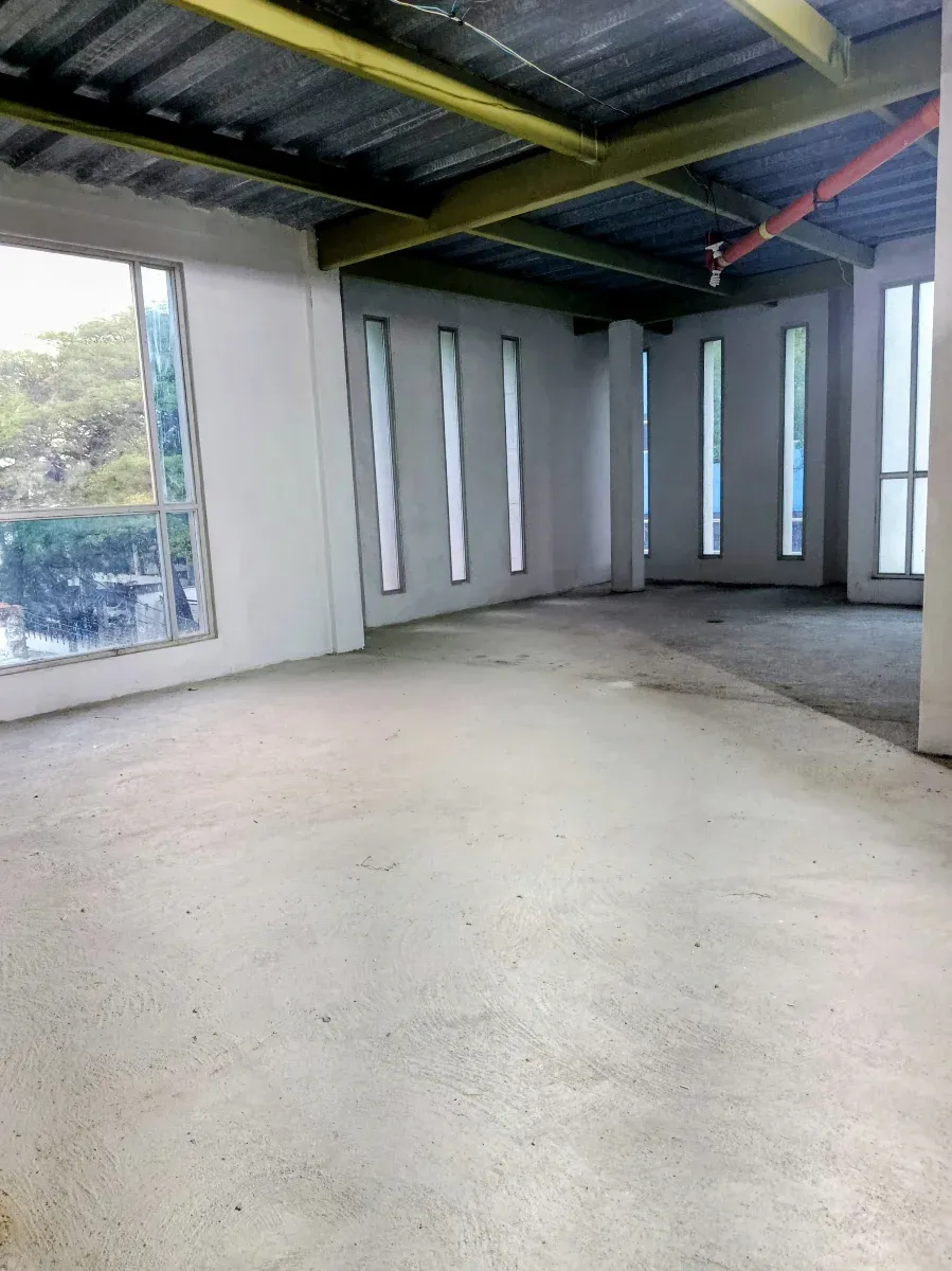 Edificio en obra limpia - 14