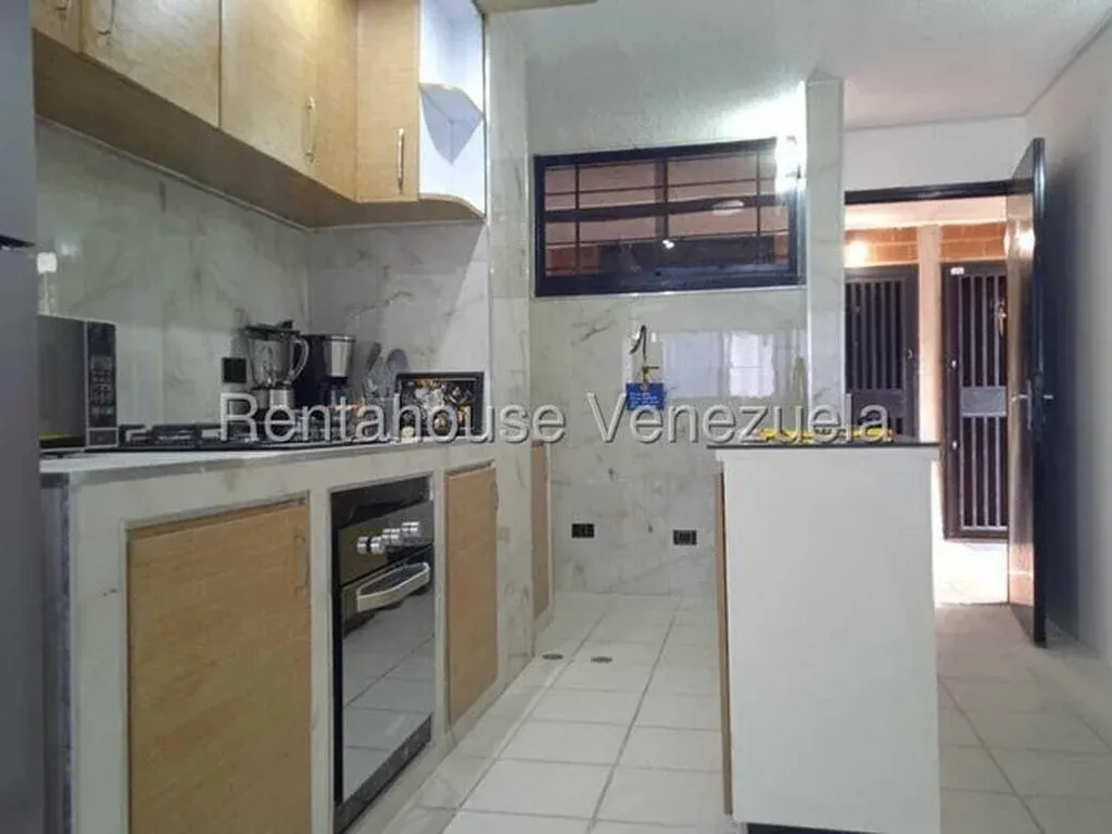 Apartamento en Venta en Guarenas en Ciudad Casarapa 27-628 - 8