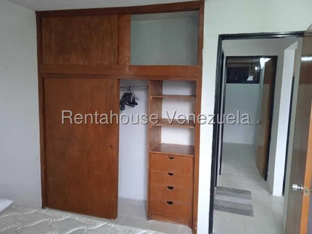 Apartamento en Venta en Guarenas en Ciudad Casarapa 27-628 - 13