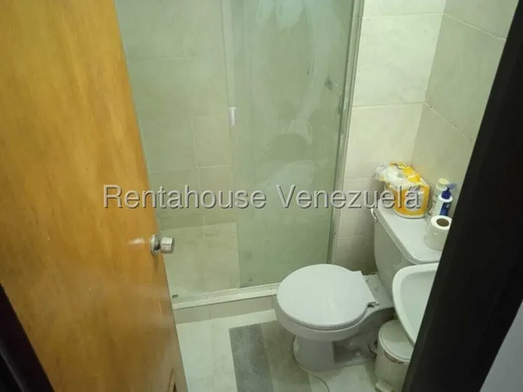 Apartamento en Venta en Guarenas en Ciudad Casarapa 27-628 - 18