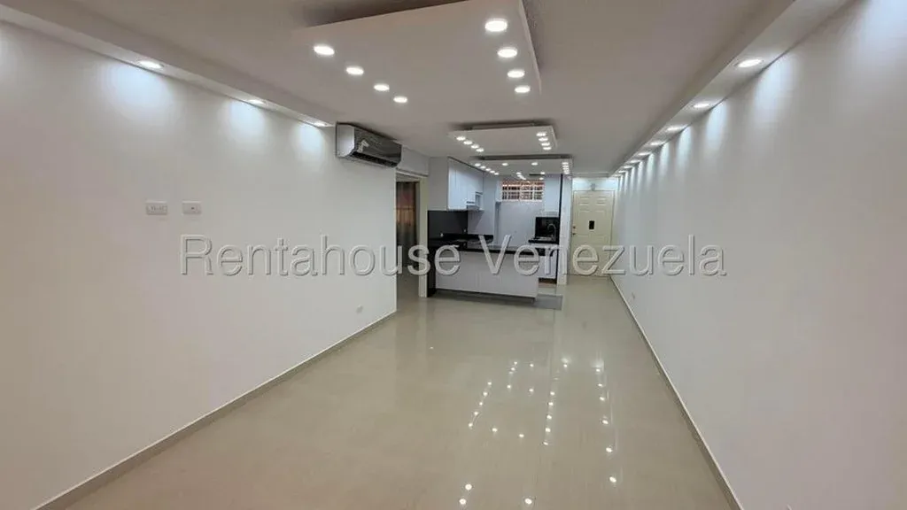 Bello Apartamento en Venta en Valle Grande Guatire 27-632 - 6