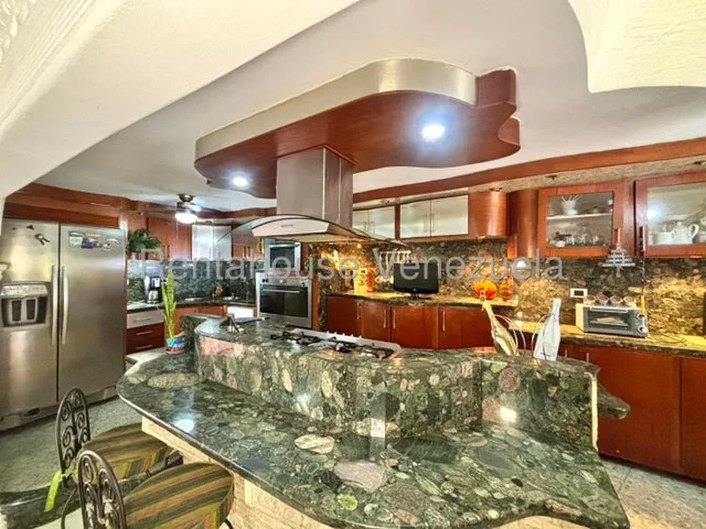 Bello Townhouse (2 unidos) en Venta en Nueva Casarapa 26-20440 - 4