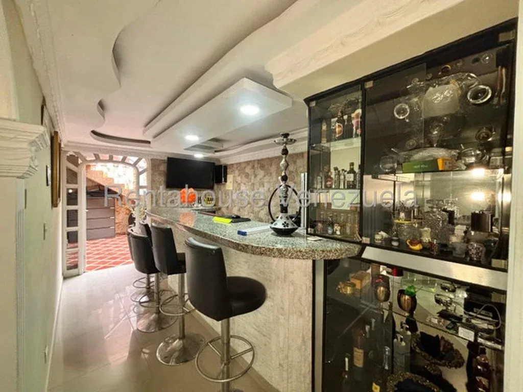 Bello Townhouse (2 unidos) en Venta en Nueva Casarapa 26-20440 - 9