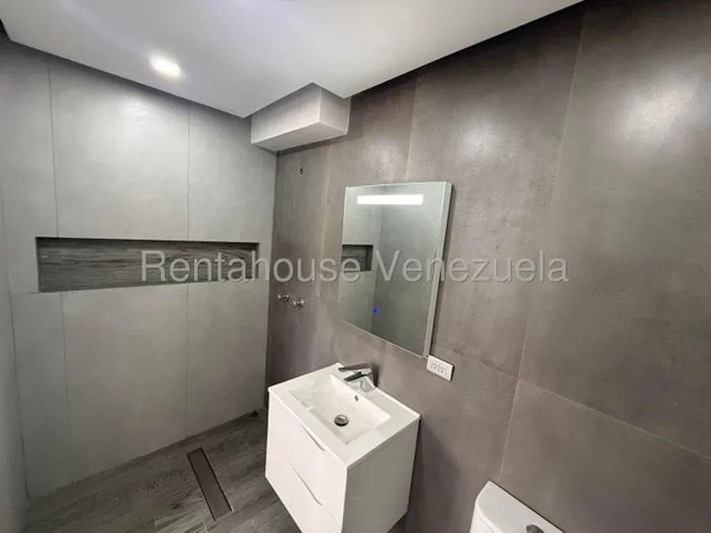 Bello Penthouse en Venta en Guarenas en Buenaventura Suites 26-22140 - 9