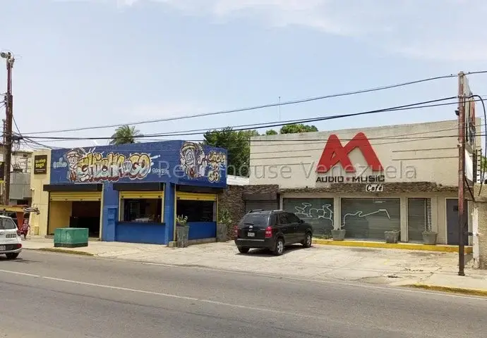 Edificacion comercial mixta en venta en Calle 72