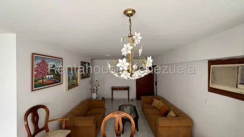 Apartamento en alquiler en Urb La Trinidad - 11