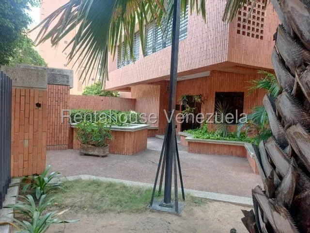 Apartamento tipo estudio en alquiler en av El Milagro - 15