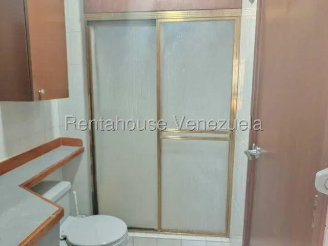 Apartamento tipo estudio en alquiler en av El Milagro - 12