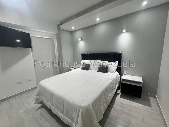 Apartamento en alquiler en sector La Lago - 12