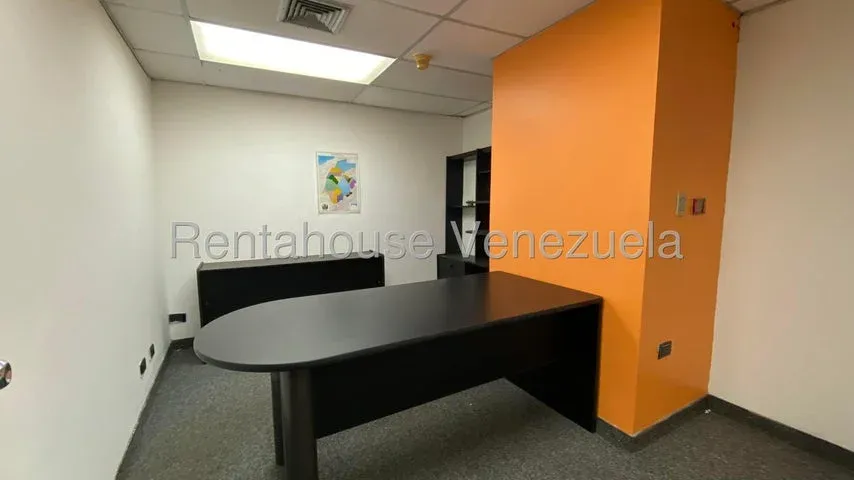 Oficina en alquiler en Sector Las Mercedes - 8