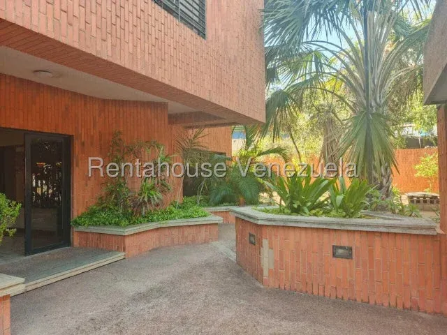 Apartamento tipo estudio en venta en av El Milagro - 8