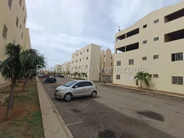 Apartamento en alquiler en Sector Los Haticos - 2