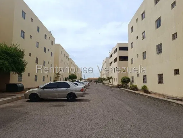 Apartamento en alquiler en Sector Los Haticos - 4