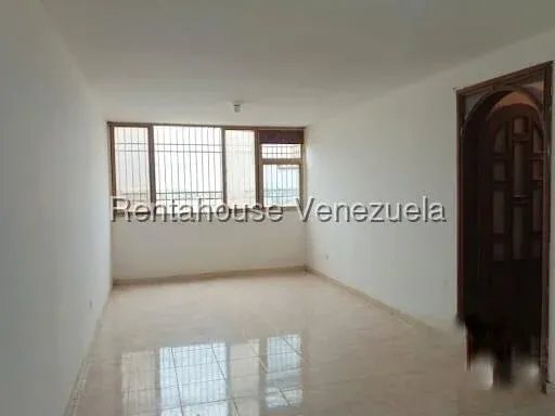 Apartamento en alquiler en Urb Monte Bello - 3
