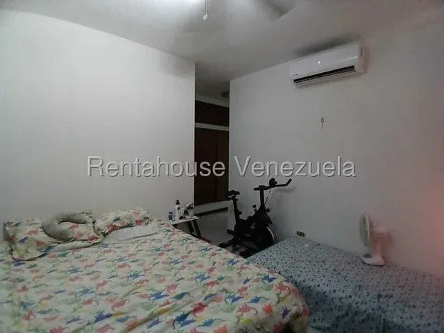 Apartamento en venta en AV Cecilio Acosta - 12