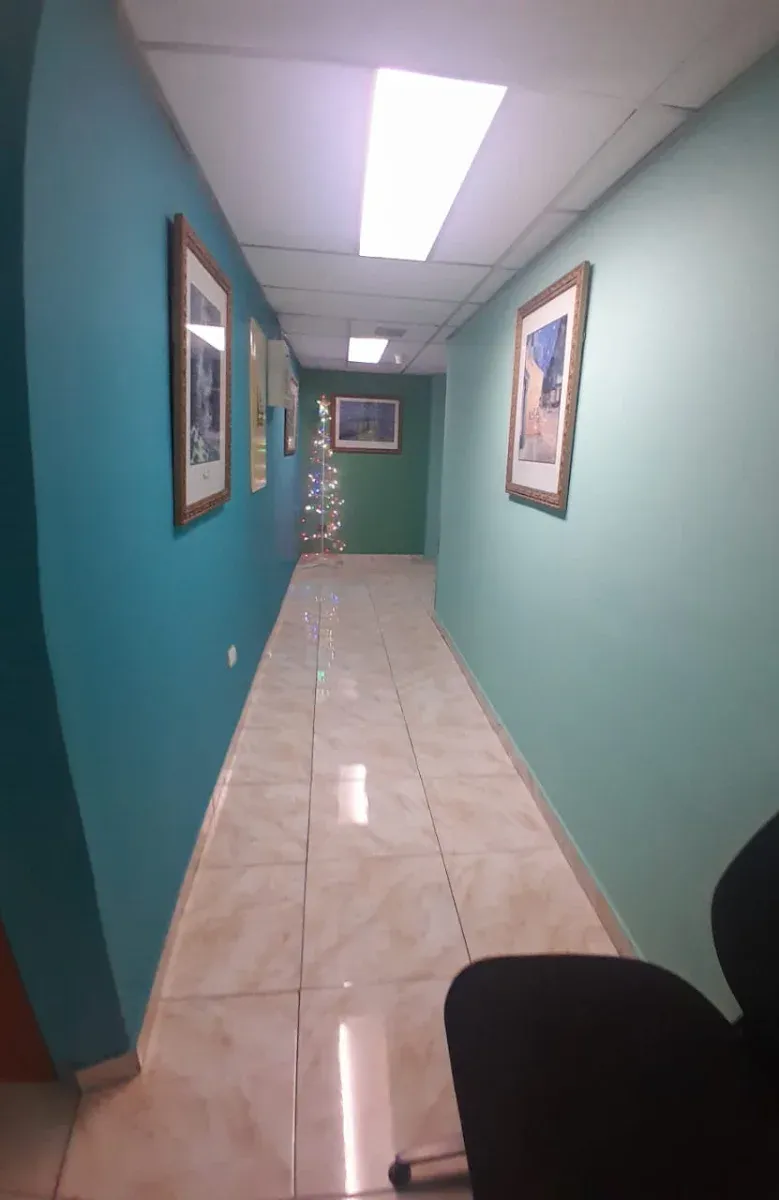Oficina en Alquiler todos los servicios incluidos en el camnon (cubículo max 5 personas ) - 2