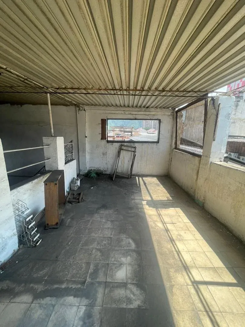 Edificación de 3 Niveles con Alto Potencial Comercial y Residencial - 12