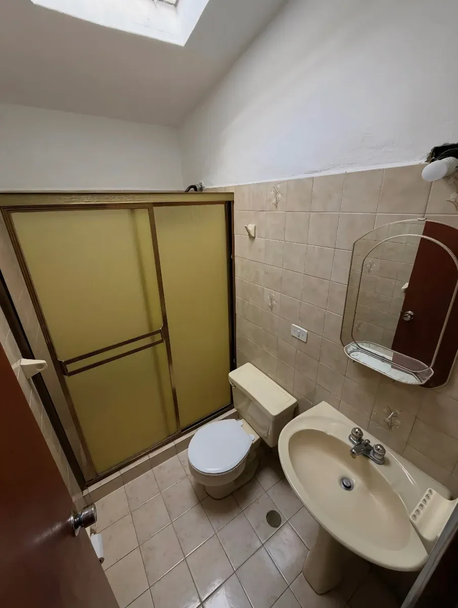 Casa familiar de 4 habitaciones en Urb. Paraparal - 24