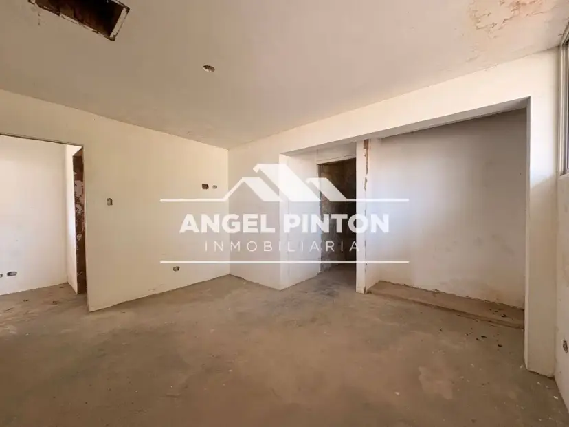 CASA EN VENTA LA CREOLE VILLA ASISIS MARACAIBO VENEZUELA API 9417