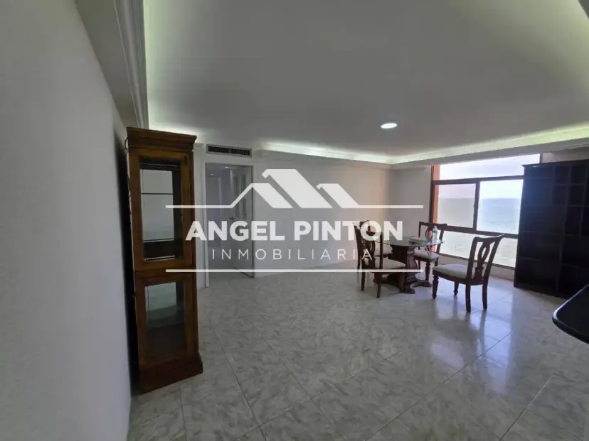 API 9502 APARTAMENTO VENTA EDIF CAROLINA ISLA DORADA, MARACAIBO VENEZUELA  45,000.00$