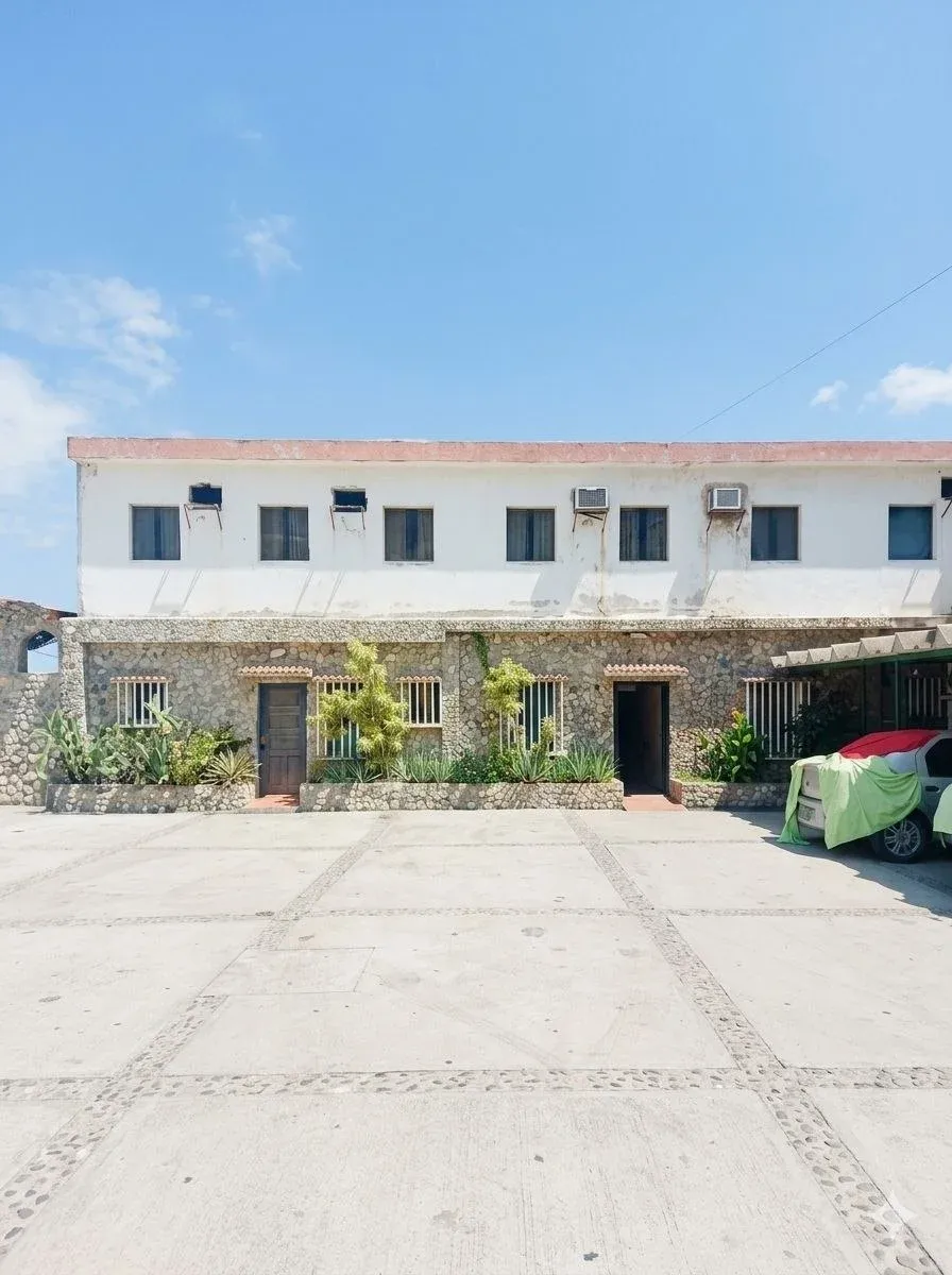 Casa quinta: Hogar familiar o tu próximo negocio con salida al mar - 2