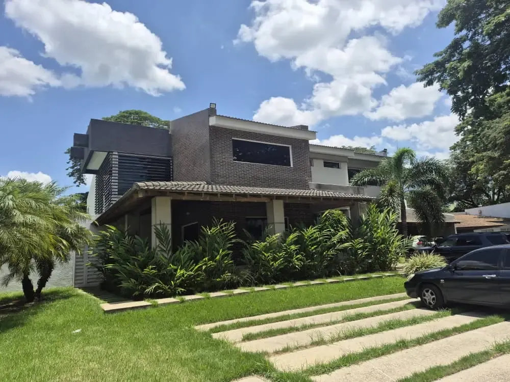 Hermosa Casa en Venta. En Urbanización Villas de San Diego Country Club - 2