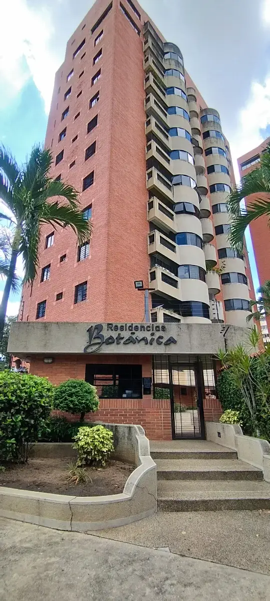 AMPLIÓ PENTHOUSE EN LOS MANGOS 