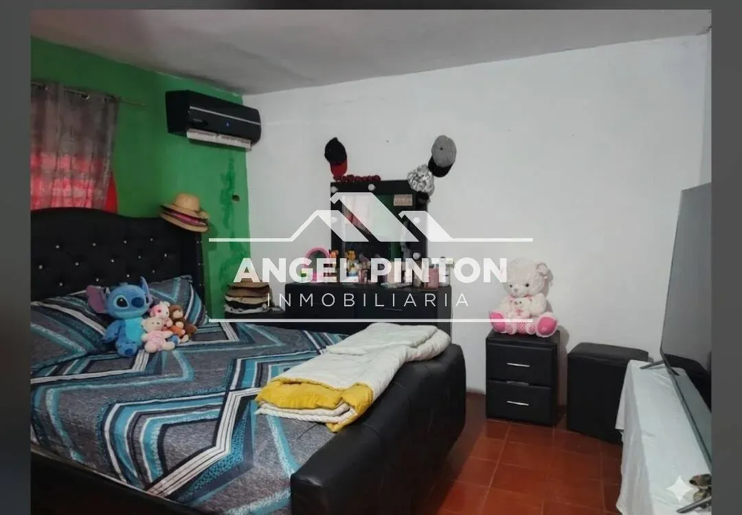 API 9778 CASA VENTA FUNDA BARRIO SAN FRANCISCO VENEZUELA  17,000$  Elluz Blanco 04146052930 - 2
