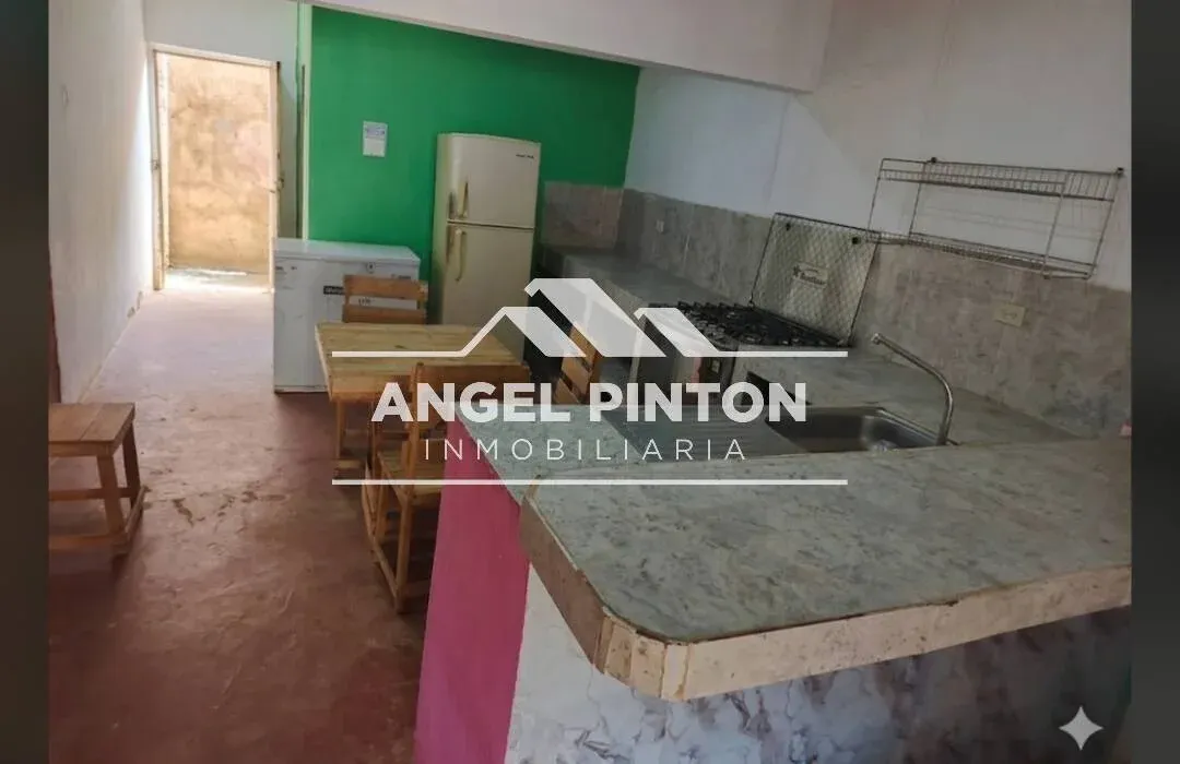 API 9778 CASA VENTA FUNDA BARRIO SAN FRANCISCO VENEZUELA  17,000$  Elluz Blanco 04146052930 - 4