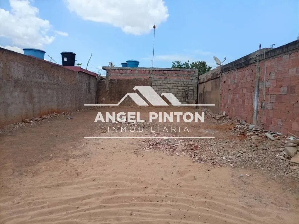API 9683 TERRENO VENTA VILLA ALTAMIRA MARACAIBO VENEZUELA $ 15.000 Elluz Blanco - 4