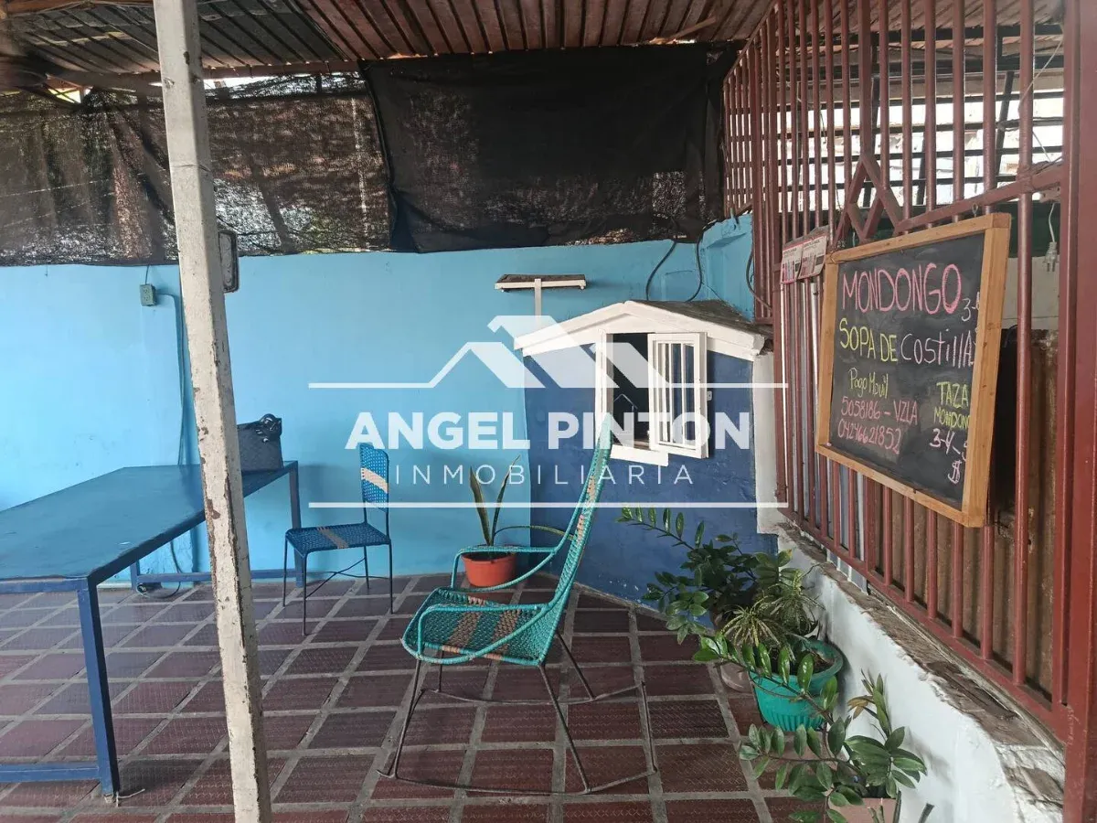 API 9837 CASA COMERCIAL EN VENTA MILAGRO NORTE MARACAIBO VENEZUELA  $120.000 negociable Elluz Blanco - 3